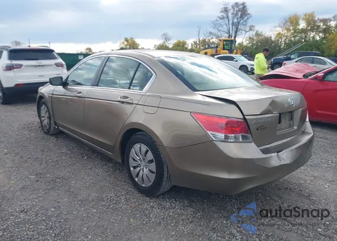 2008 Honda Accord 2.4 Lx z USA, uszkodzony, nr VIN 1HGCP26358A153163